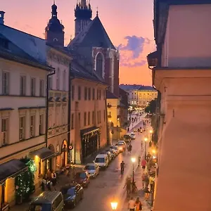 https://apt-studio-flat-with-a-view.krakowhotelspoland.com