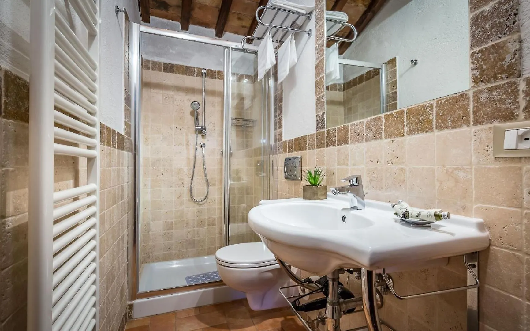 Agriturismo Poggiacolle Villa San Gimignano Italy