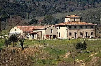 Farm stay Agriturismo Poggiacolle Villa San Gimignano
