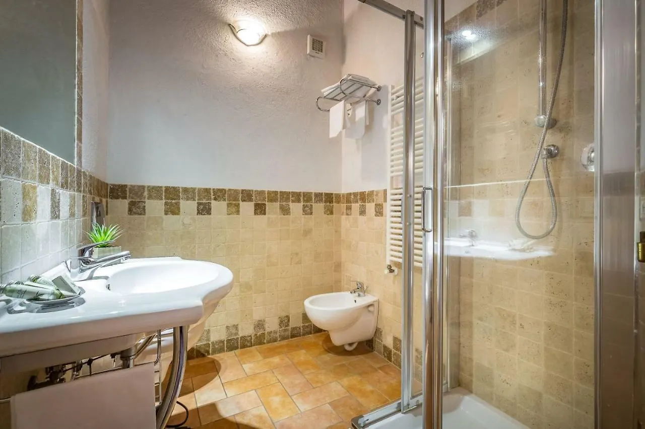 Farm stay Agriturismo Poggiacolle Villa San Gimignano Italy